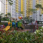 Pool View 2Br Apartment Springlake Summarecon Bekasi By Travelio